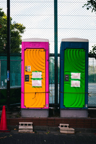 Best Portable bathroom rental  in Fremont, MI