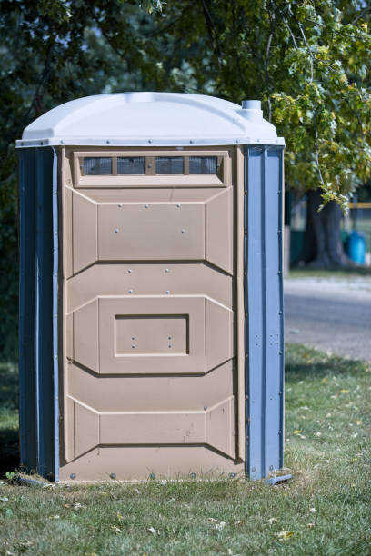 Best Portable toilet rental cost  in Fremont, MI