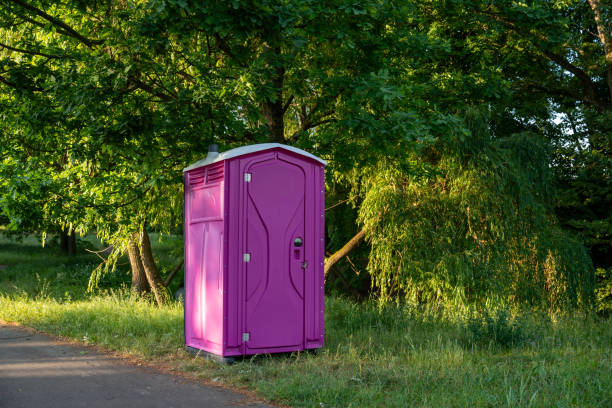 Porta potty delivery and setup in Fremont, MI